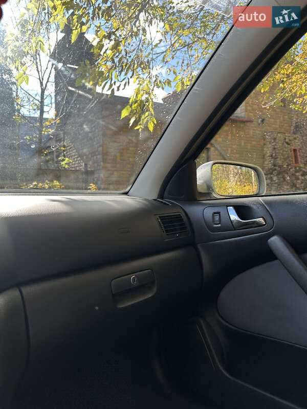 Лифтбек Skoda Octavia 2003 в Хмельницком