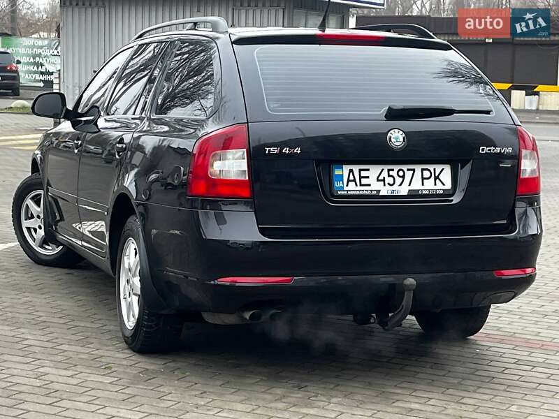 Універсал Skoda Octavia 2010 в Дніпрі