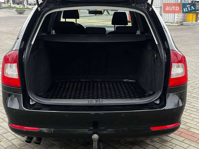 Універсал Skoda Octavia 2010 в Дніпрі