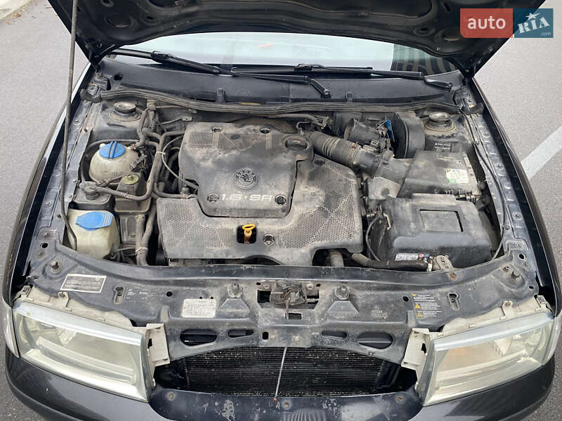 Лифтбек Skoda Octavia 2005 в Вишневом фото 15 Лифтбек Skoda Octavia 2005 в Вишневом