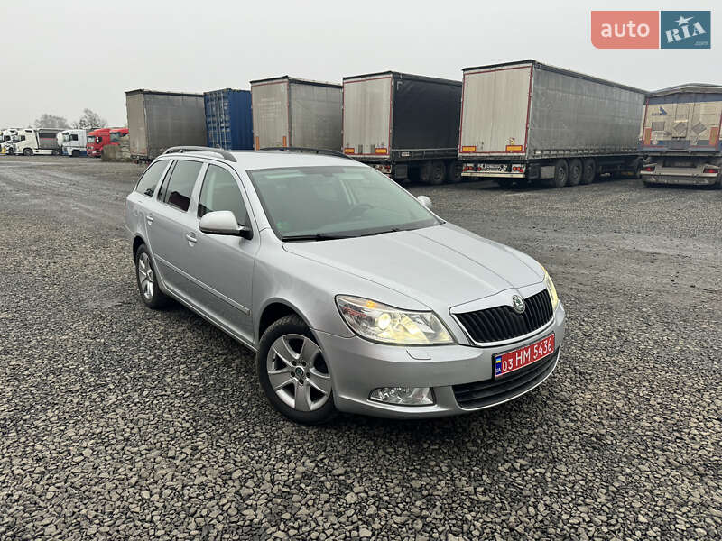 Универсал Skoda Octavia 2010 в Луцке