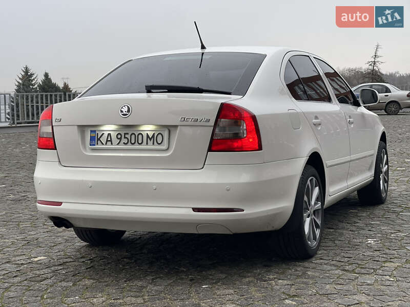 Лифтбек Skoda Octavia 2012 в Днепре
