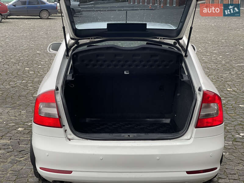 Лифтбек Skoda Octavia 2012 в Днепре