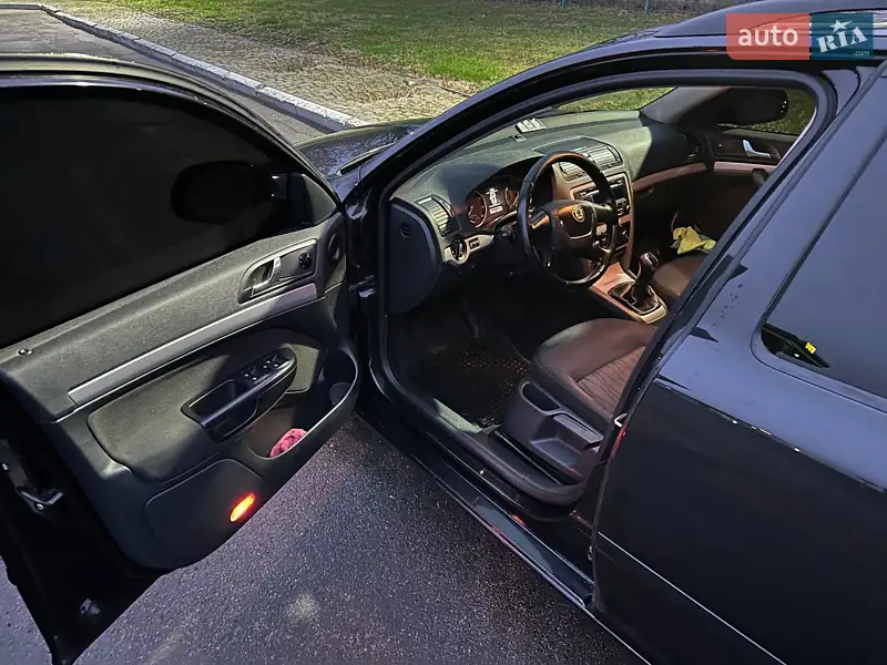 Skoda Octavia 2011 VIN TMBKK61Z8B2152442 фото оголошення 19 з 78