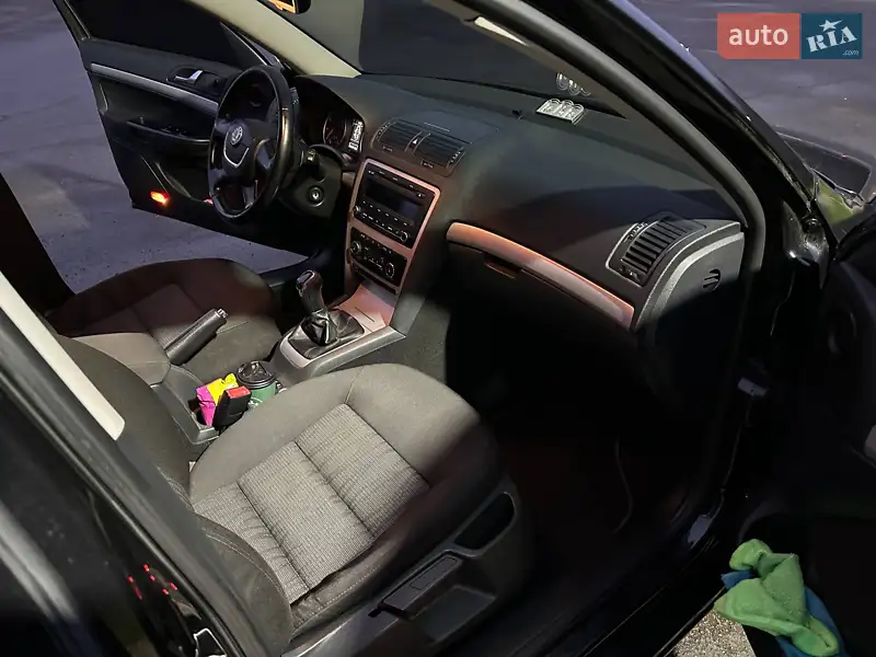 Skoda Octavia 2011 VIN TMBKK61Z8B2152442 фото оголошення 31 з 78