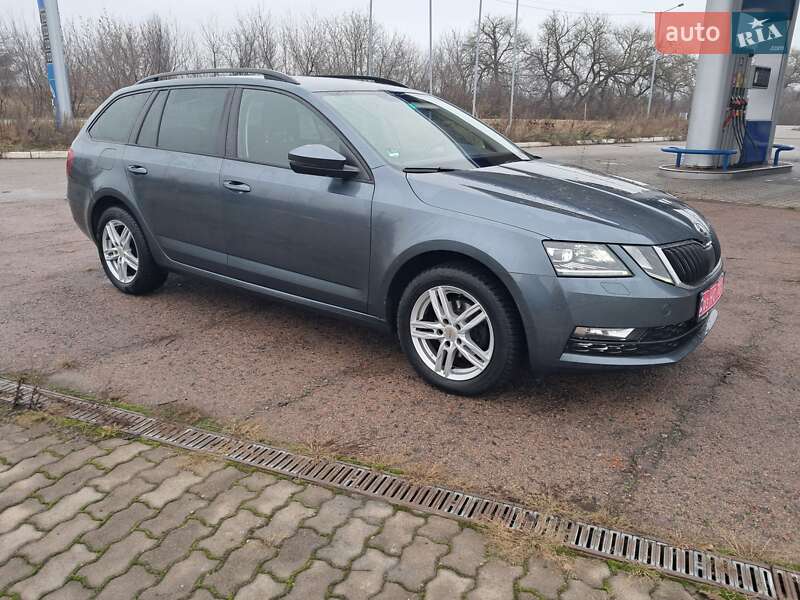 Универсал Skoda Octavia 2018 в Нововолынске