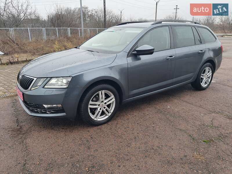 Универсал Skoda Octavia 2018 в Нововолынске