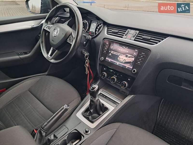 Универсал Skoda Octavia 2018 в Нововолынске