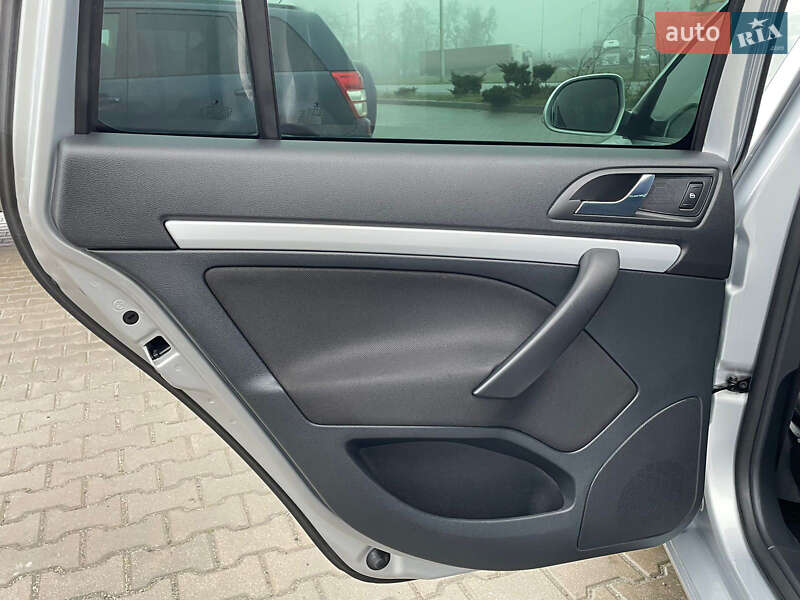 Универсал Skoda Octavia 2010 в Виннице