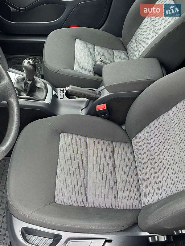 Универсал Skoda Octavia 2010 в Виннице