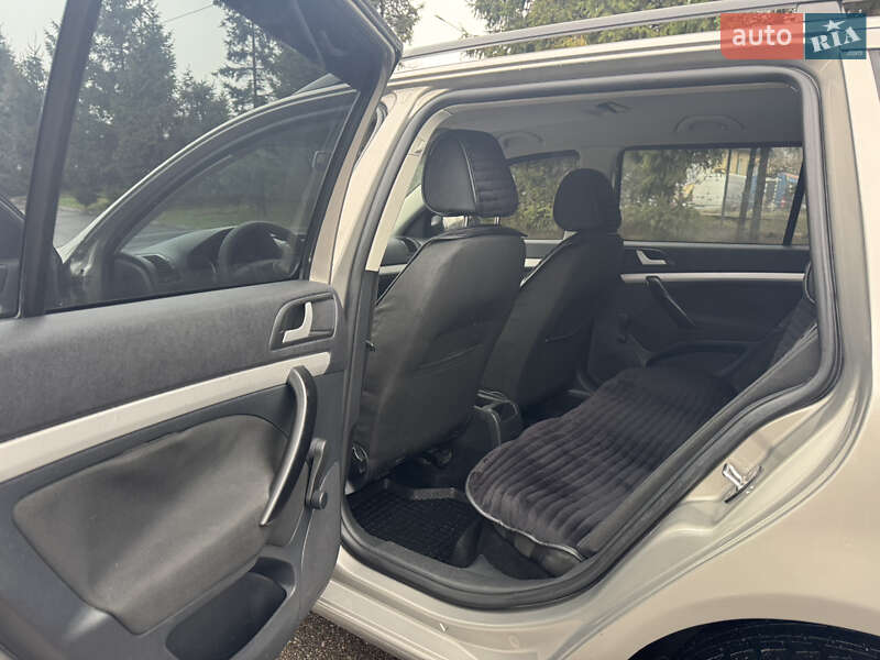 Універсал Skoda Octavia 2009 в Тернополі