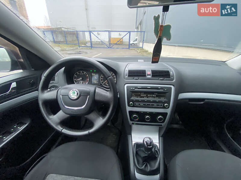 Універсал Skoda Octavia 2010 в Києві фото 37 Універсал Skoda Octavia 2010 в Києві