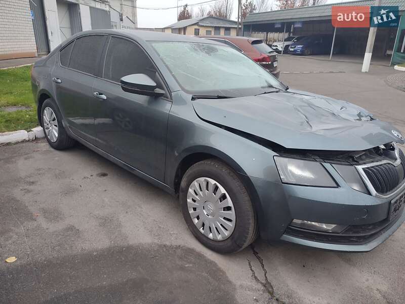 Лифтбек Skoda Octavia 2017 в Днепре