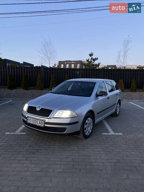 Універсал Skoda Octavia 2011 в Тернополі
