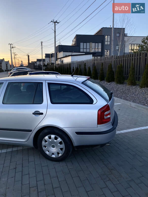 Універсал Skoda Octavia 2011 в Тернополі