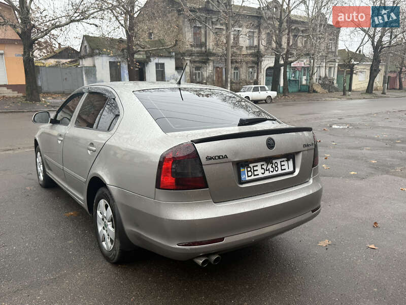 Лифтбек Skoda Octavia 2012 в Николаеве