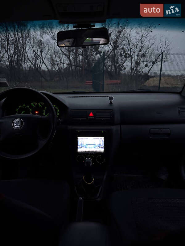 Лифтбек Skoda Octavia 2008 в Шептицькому