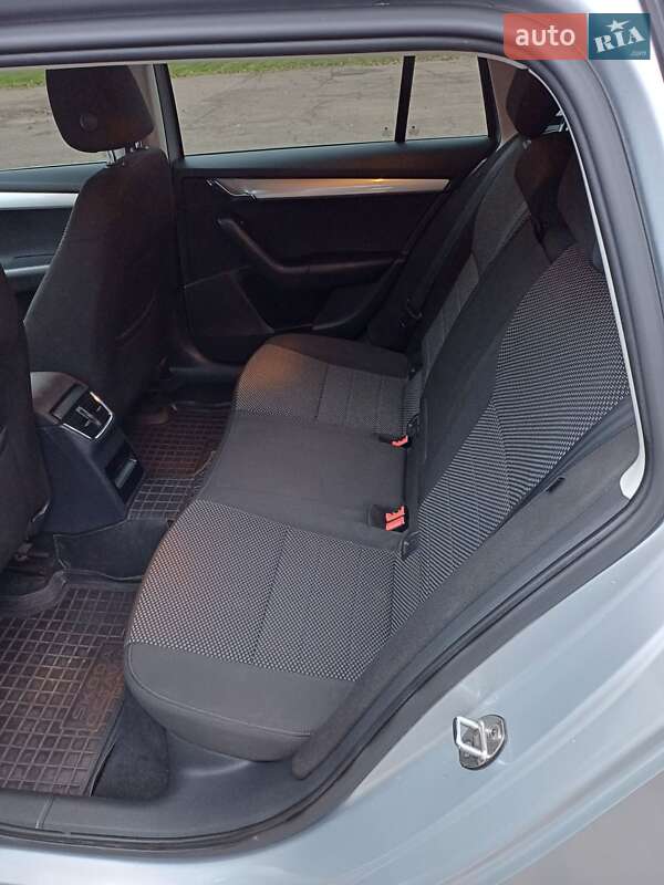 Универсал Skoda Octavia 2015 в Тростянце