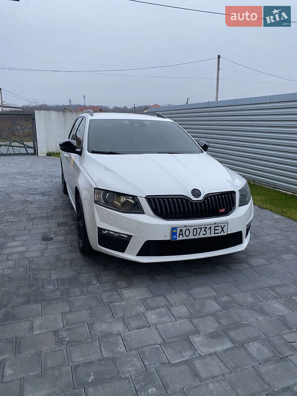 Универсал Skoda Octavia 2015 в Ужгороде