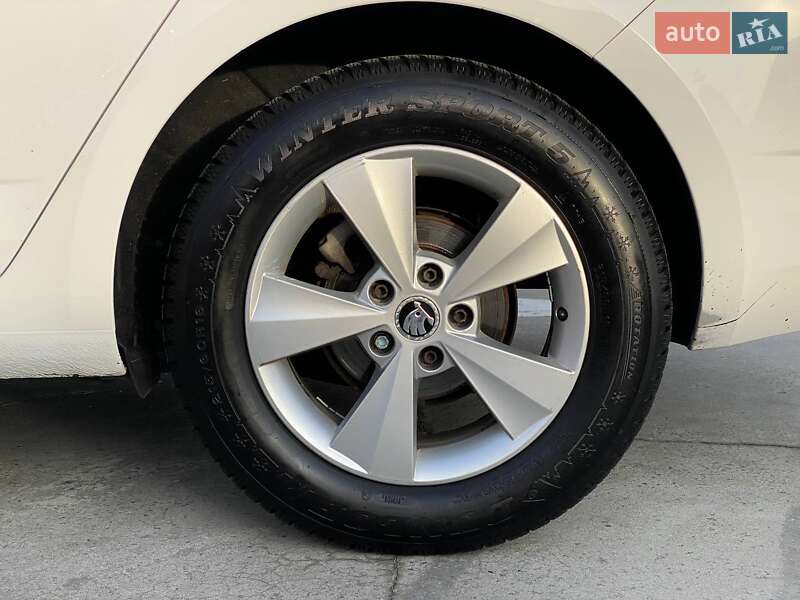 Ліфтбек Skoda Octavia 2015 в Києві фото 30 Ліфтбек Skoda Octavia 2015 в Києві