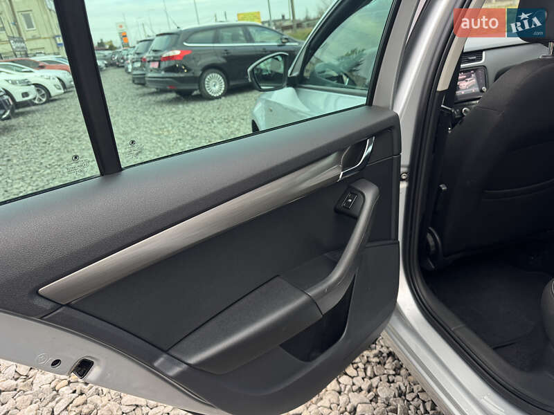 Универсал Skoda Octavia 2019 в Стрые