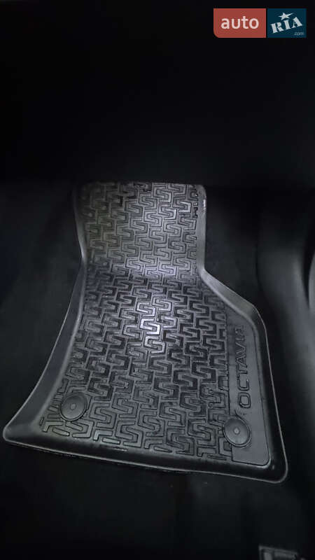 Универсал Skoda Octavia 2019 в Киеве