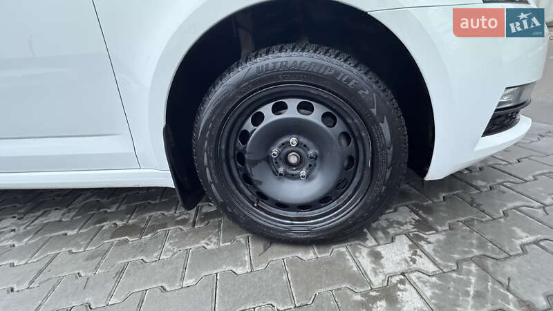 Универсал Skoda Octavia 2019 в Киеве