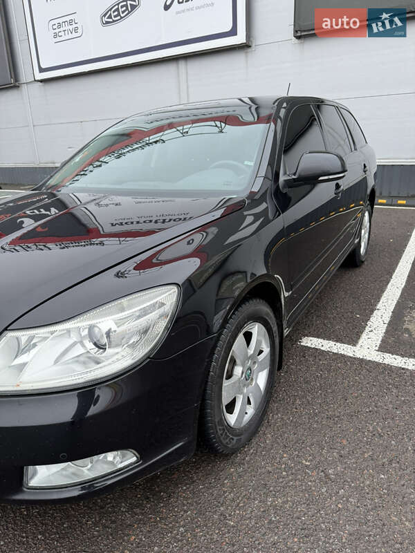 Універсал Skoda Octavia 2010 в Рівному