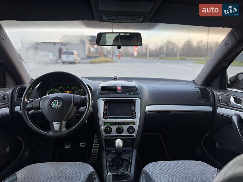 Ліфтбек Skoda Octavia 2006 в Чернівцях
