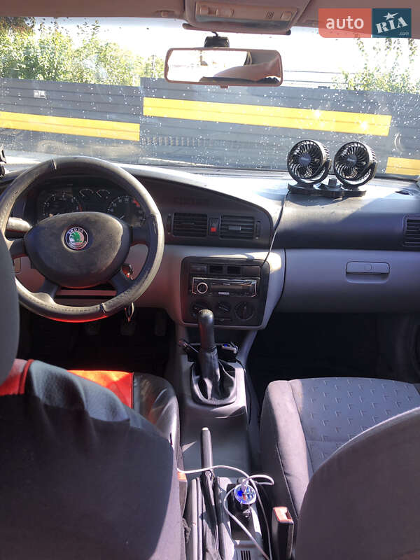 Лифтбек Skoda Octavia 2000 в Николаеве