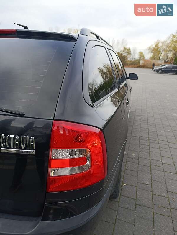 Универсал Skoda Octavia 2005 в Надворной
