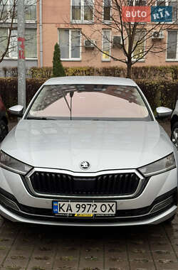 Лифтбек Skoda Octavia 2022 в Киеве