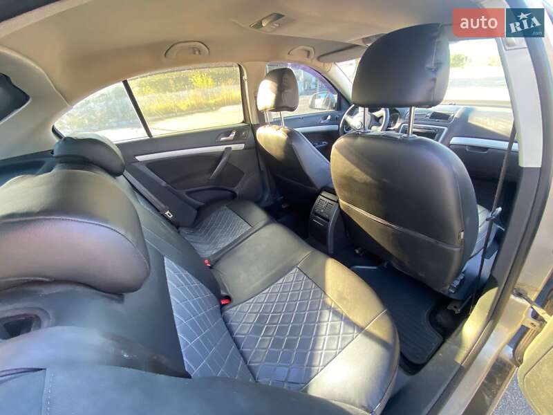 Лифтбек Skoda Octavia 2011 в Попельне фото 11 Лифтбек Skoda Octavia 2011 в Попельне