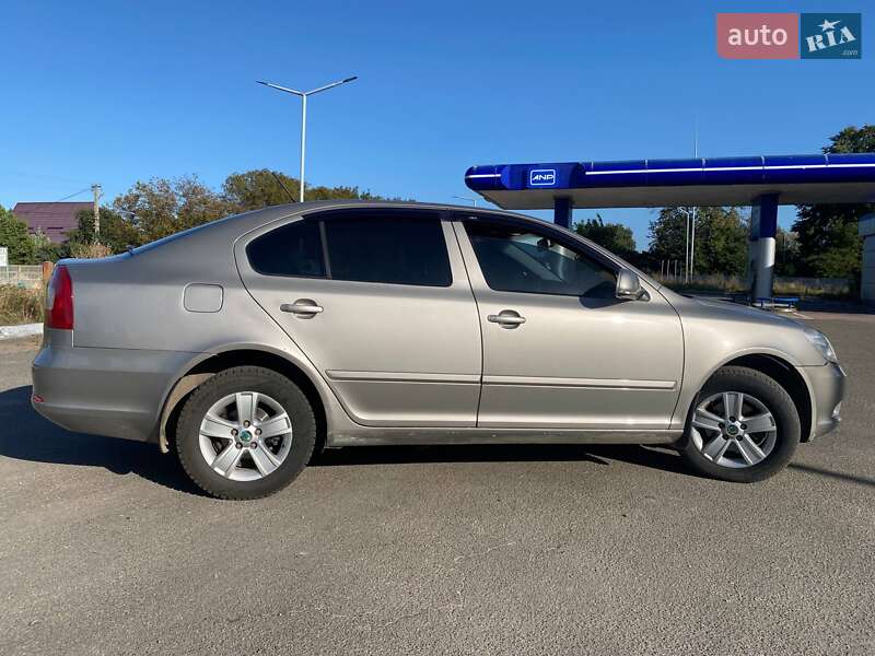 Лифтбек Skoda Octavia 2011 в Попельне фото 10 Лифтбек Skoda Octavia 2011 в Попельне