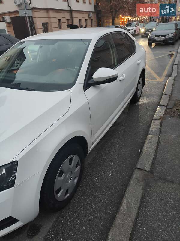 Лифтбек Skoda Octavia 2019 в Киеве