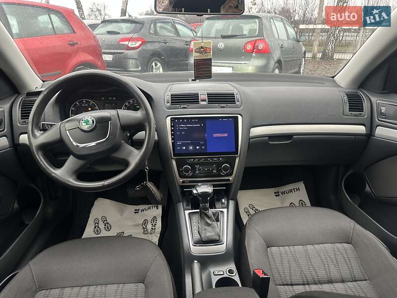 Лифтбек Skoda Octavia 2011 в Смеле