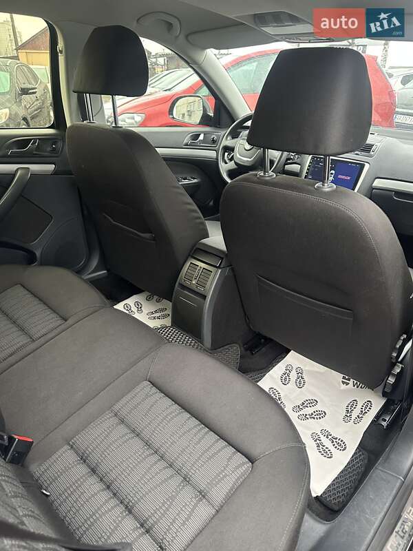 Лифтбек Skoda Octavia 2011 в Смеле