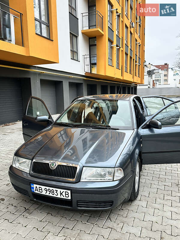 Лифтбек Skoda Octavia 2004 в Виннице