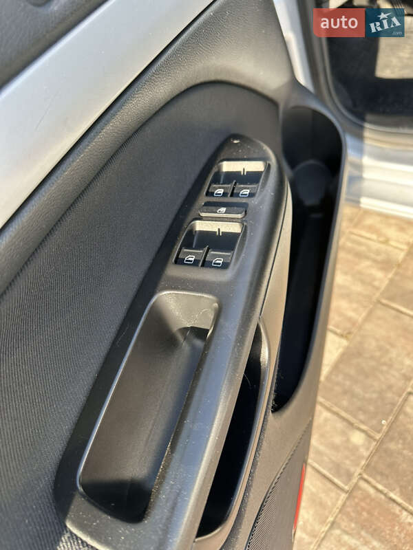 Универсал Skoda Octavia 2010 в Заболотове