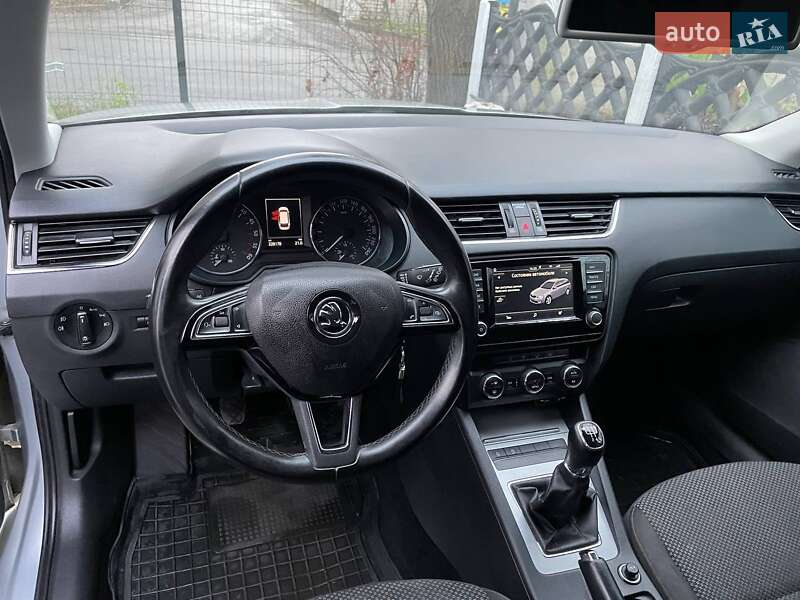 Універсал Skoda Octavia 2016 в Рівному