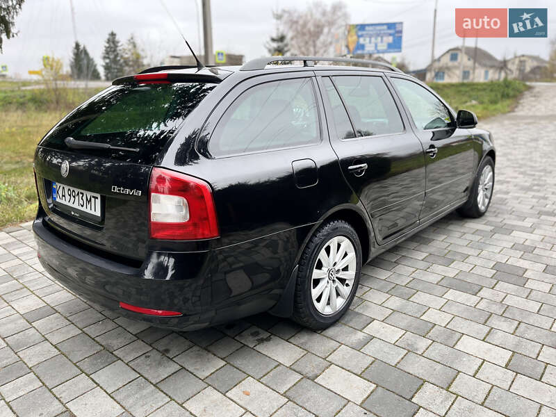 Универсал Skoda Octavia 2010 в Староконстантинове