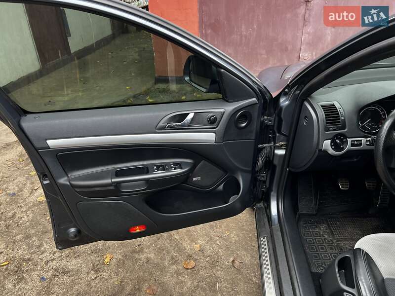 Универсал Skoda Octavia 2010 в Сарнах