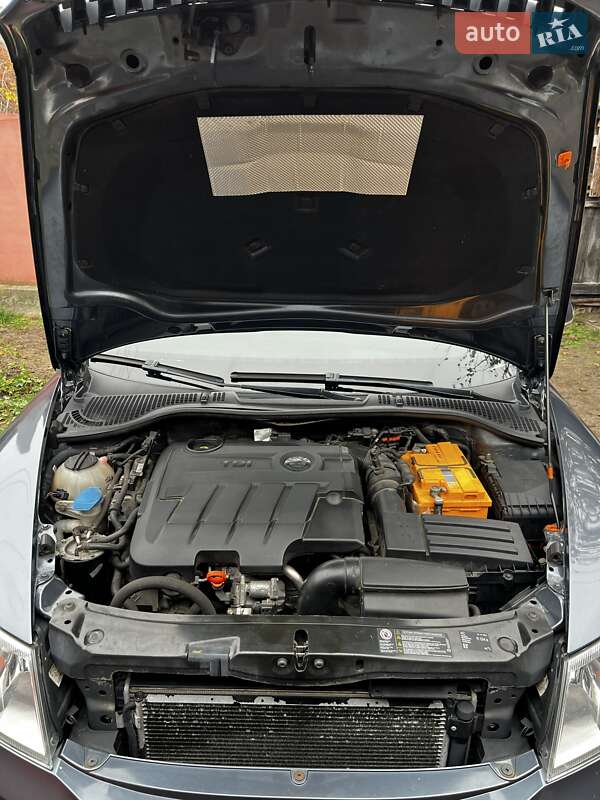 Универсал Skoda Octavia 2010 в Сарнах