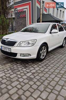 Лифтбек Skoda Octavia 2012 в Чемеровцах