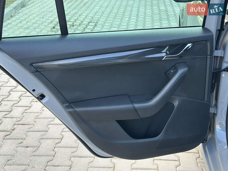 Универсал Skoda Octavia 2016 в Хмельницком