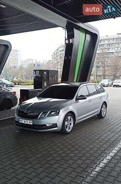 Универсал Skoda Octavia 2018 в Днепре