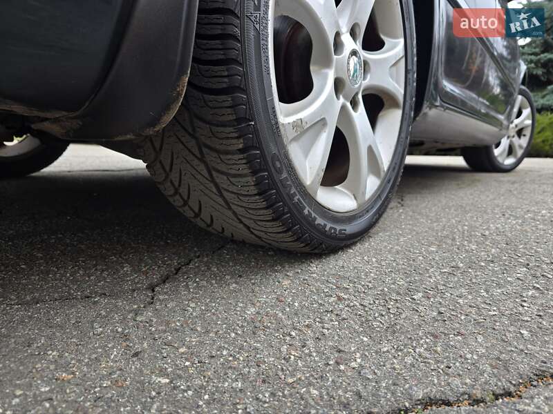 Универсал Skoda Octavia 2011 в Полтаве