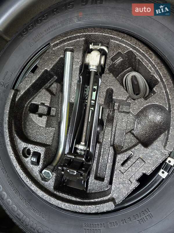 Универсал Skoda Octavia 2011 в Полтаве