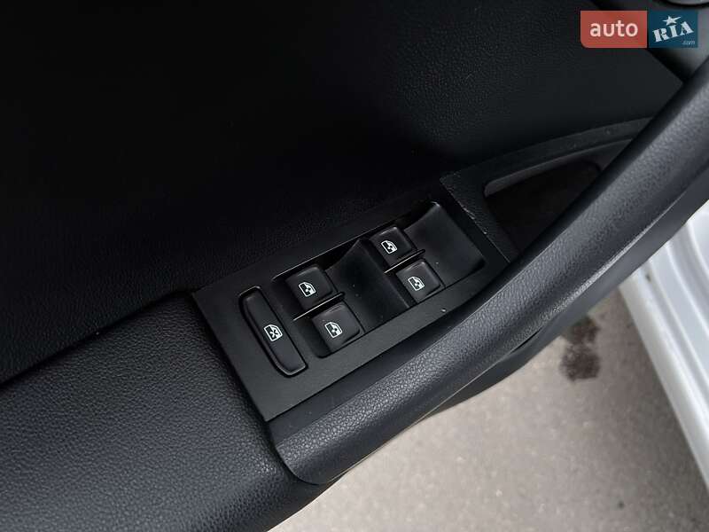 Универсал Skoda Octavia 2017 в Ровно