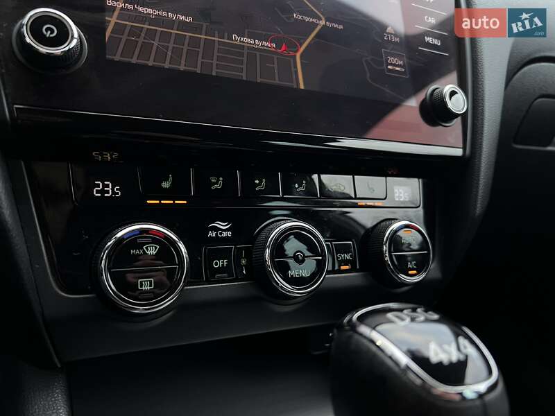 Универсал Skoda Octavia 2017 в Ровно